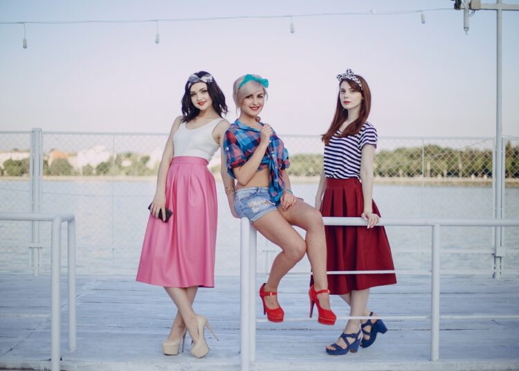 experience-the-ultimate-summer-style-with-stauds-latest-collection