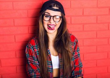 laugh-out-loud-comics-every-girl-can-relate-to