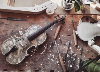 discover-the-mesmerizing-artistry-of-leonardo-frigos-illustrated-violins