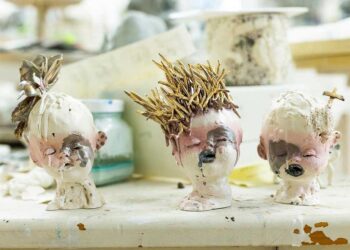 unveiling-the-haunting-beauty-susannah-montagues-ceramic-sculptures-transform-dreams-into-nightmares