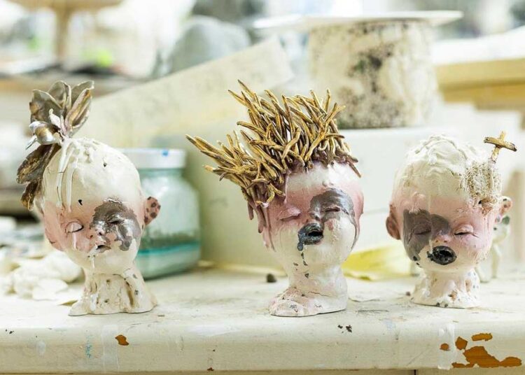 unveiling-the-haunting-beauty-susannah-montagues-ceramic-sculptures-transform-dreams-into-nightmares