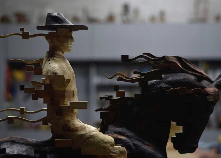 unveiling-the-masterful-craftsmanship-of-han-hsu-tung-exploring-the-world-of-pixelated-wooden-sculptures