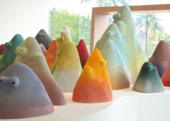 discover-the-exquisite-ceramic-artistry-of-japanese-artist-en-iwamura