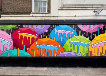 revamp-your-space-with-ames-chuters-large-doodle-art-masterpieces