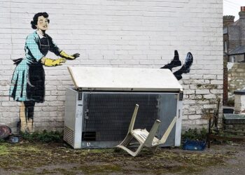 unveiling-the-enigma-exploring-the-influence-of-banksy-the-master-of-urban-street-art
