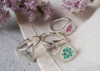 unveiling-the-extraordinary-creations-masha-aprelskayas-spectacular-diy-jewelry-and-decor