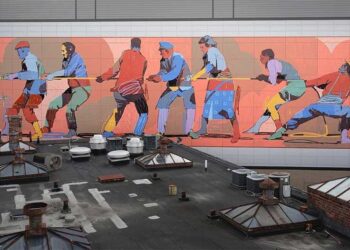 unveiling-the-spectacular-murals-of-aryz-exploring-the-world-of-an-extraordinary-street-artist