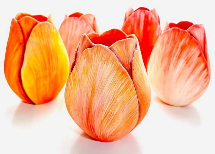 unveiling-the-masterful-creations-sculptor-heesoo-lees-multilayered-techniques-bring-beautiful-woodlands-to-life