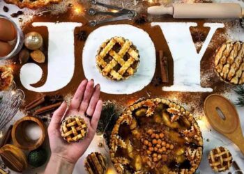 indulge-in-the-exquisite-artistry-of-jessica-leigh-clark-bojins-extraordinary-pie-creations