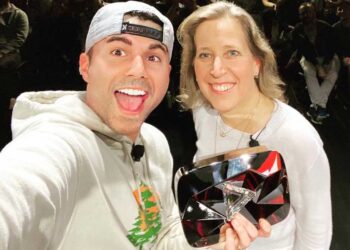 the-science-of-fun-unleashing-creativity-with-mark-rober