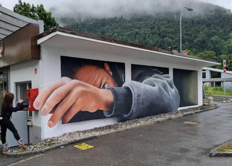 unveiling-the-remarkable-3d-graffiti-with-a-twist-by-artist-cosimo-cheone-caiffa